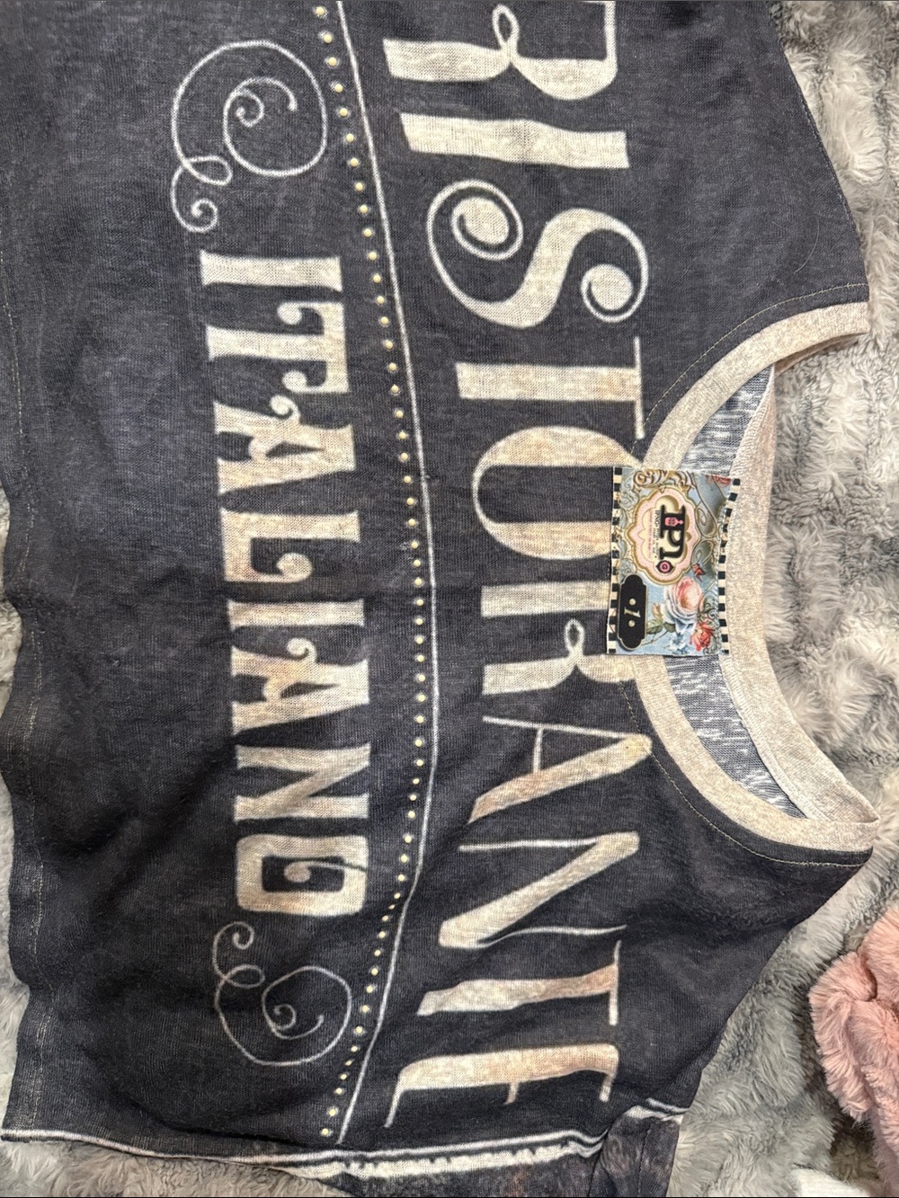 Women's Short Sleeve Graphic Tee - Black/Grey